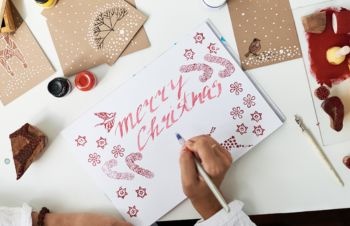 Heads On Christmas Postcard Competition